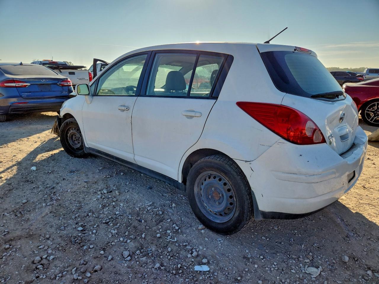 2010 NISSAN VERSA
