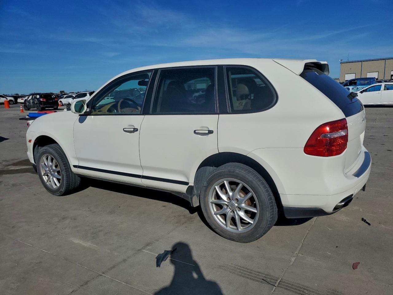 2010 PORSCHE CAYENNE