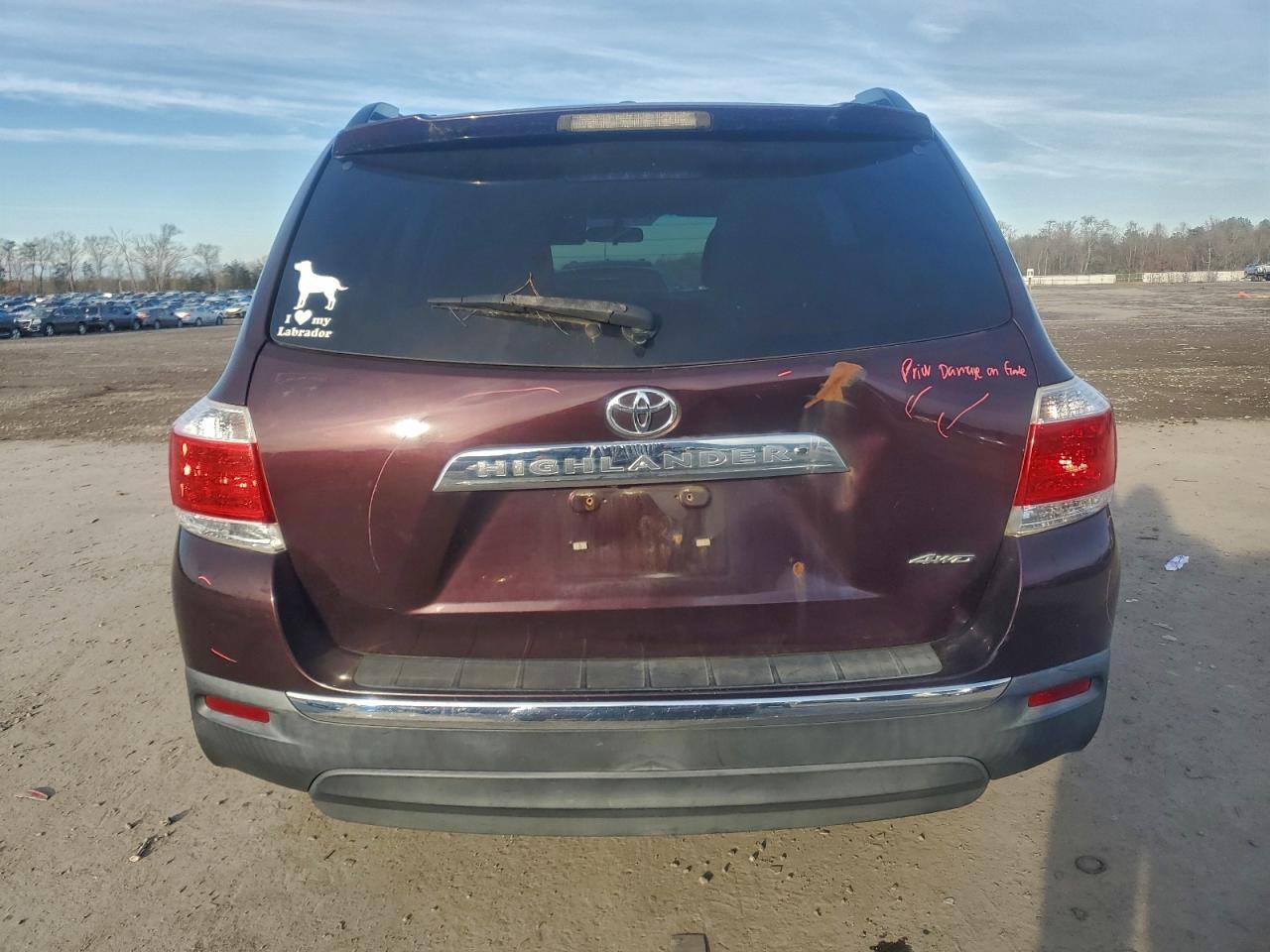 2011 TOYOTA HIGHLANDER