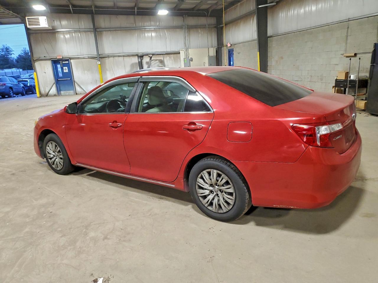 2014 TOYOTA CAMRY