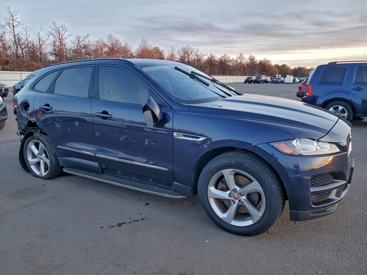 2018 JAGUAR F-Pace