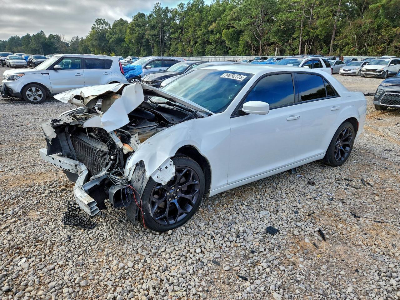2019 CHRYSLER 300