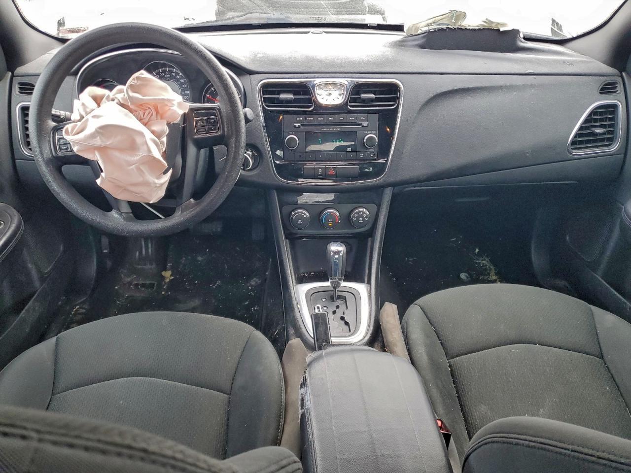2012 CHRYSLER 200