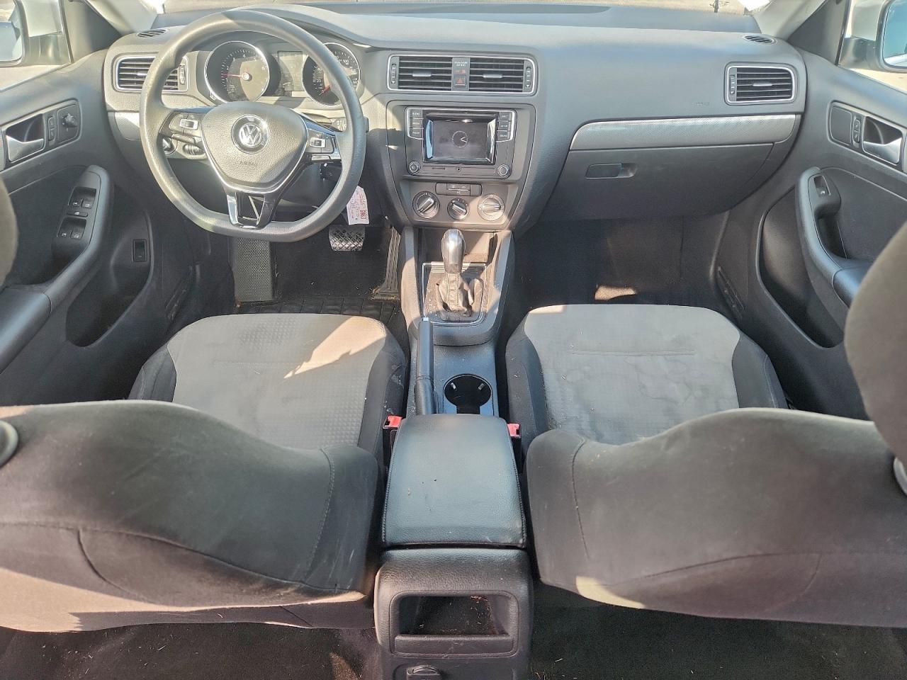 2017 VOLKSWAGEN JETTA