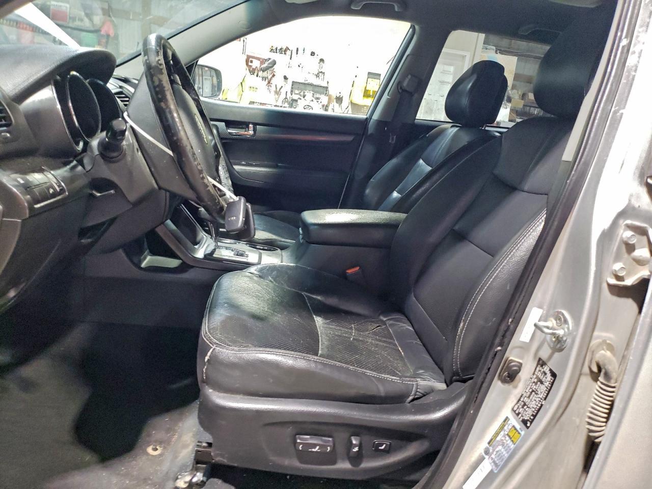2011 KIA SORENTO