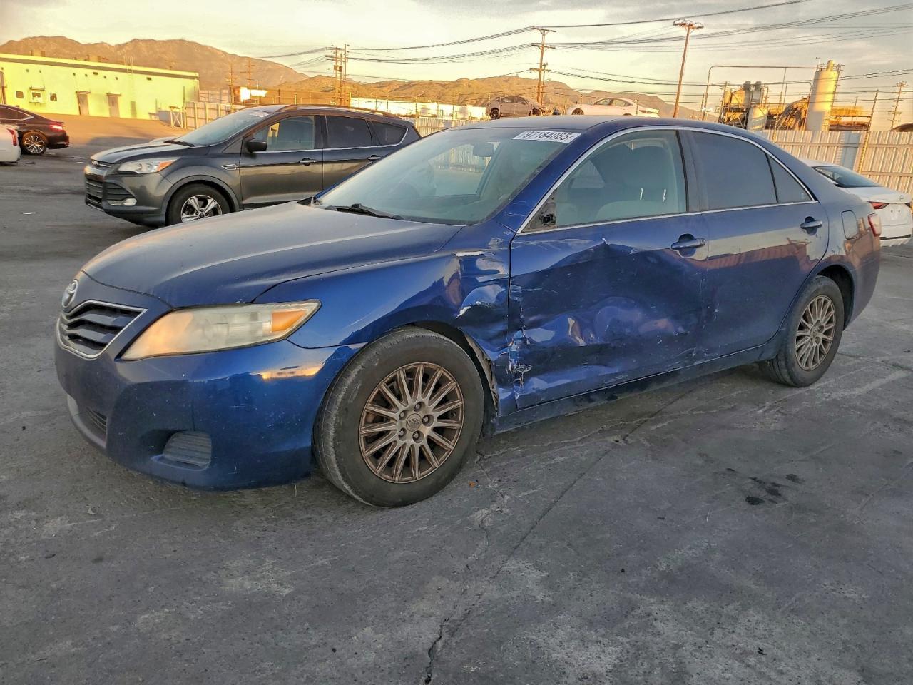 2011 TOYOTA CAMRY