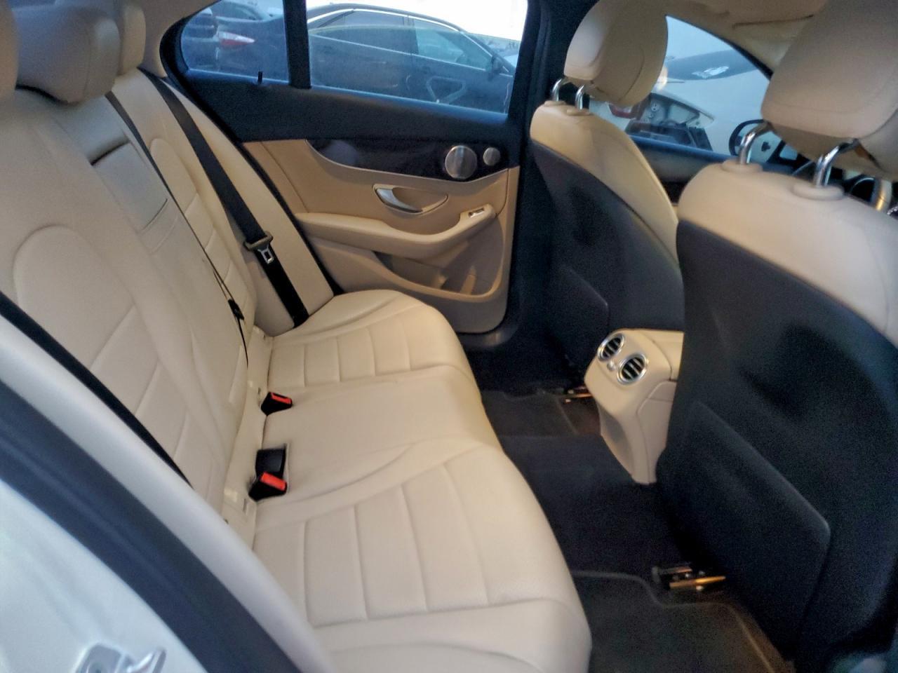 2015 MERCEDES-BENZ C-CLASS