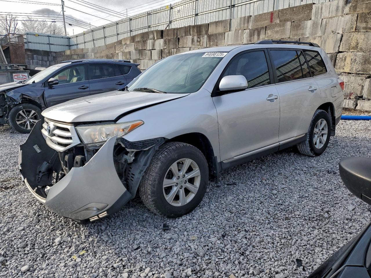 2013 TOYOTA HIGHLANDER