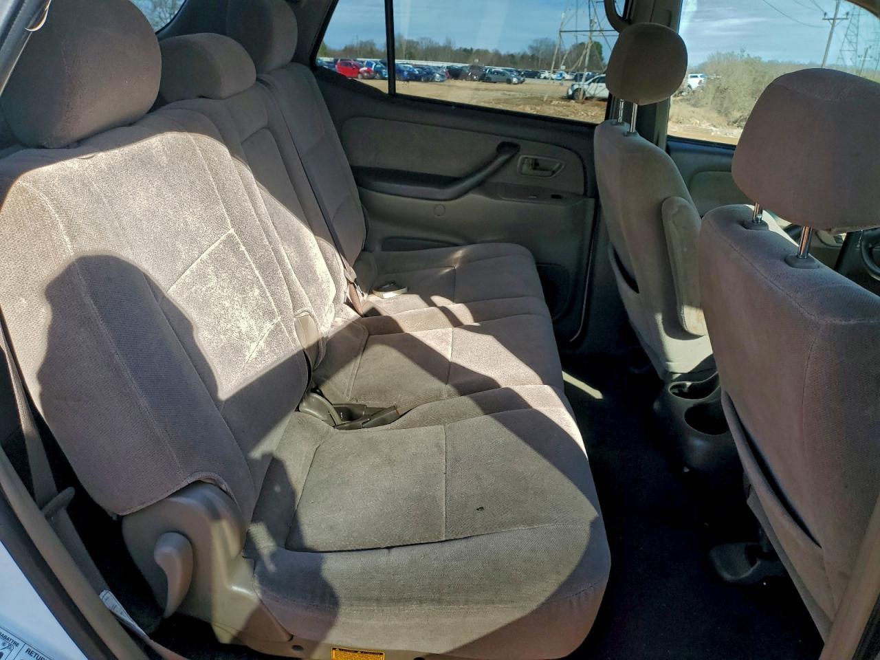 2001 TOYOTA Sequoia