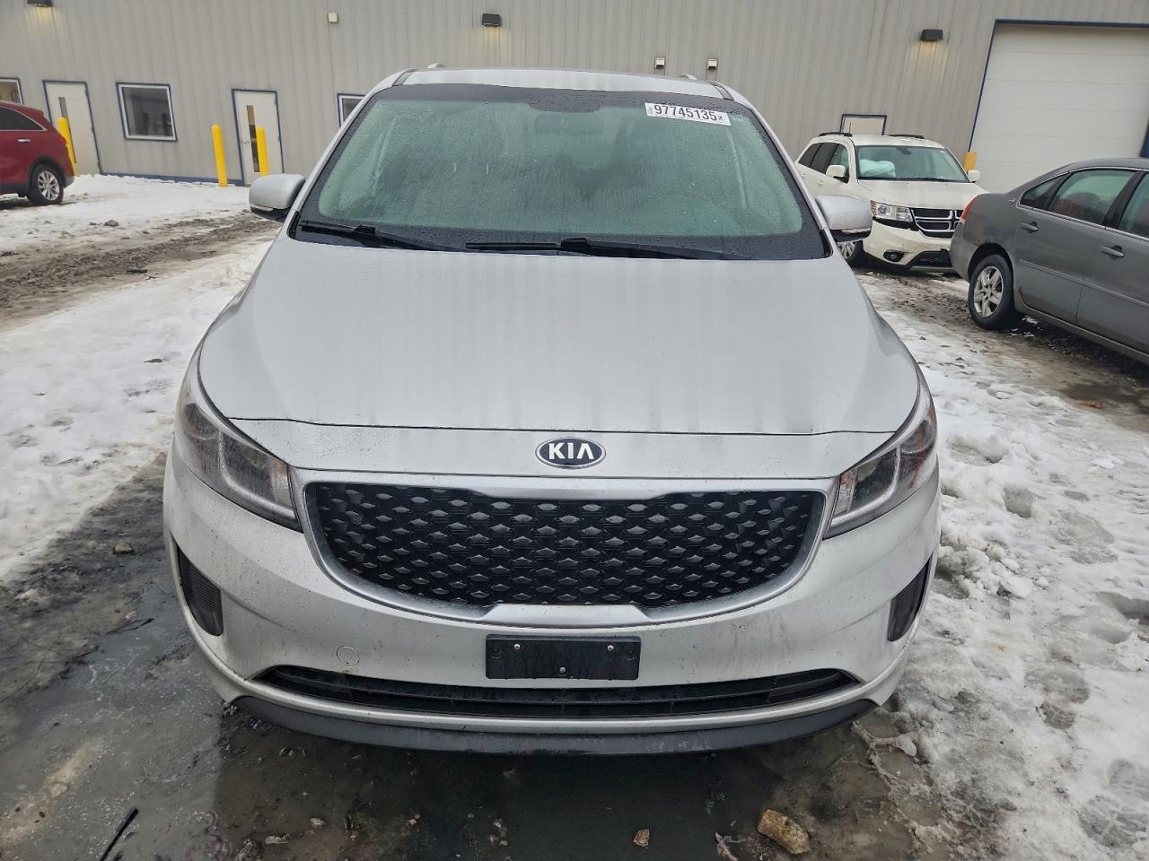 2016 KIA SEDONA