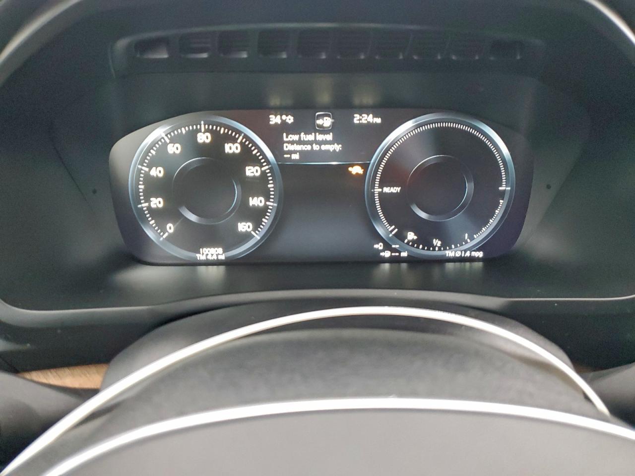 2016 VOLVO XC90