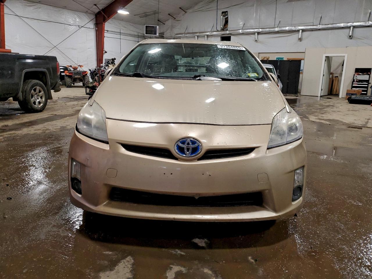 2010 TOYOTA PRIUS