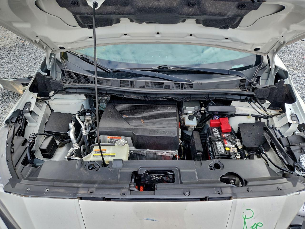 2021 NISSAN LEAF