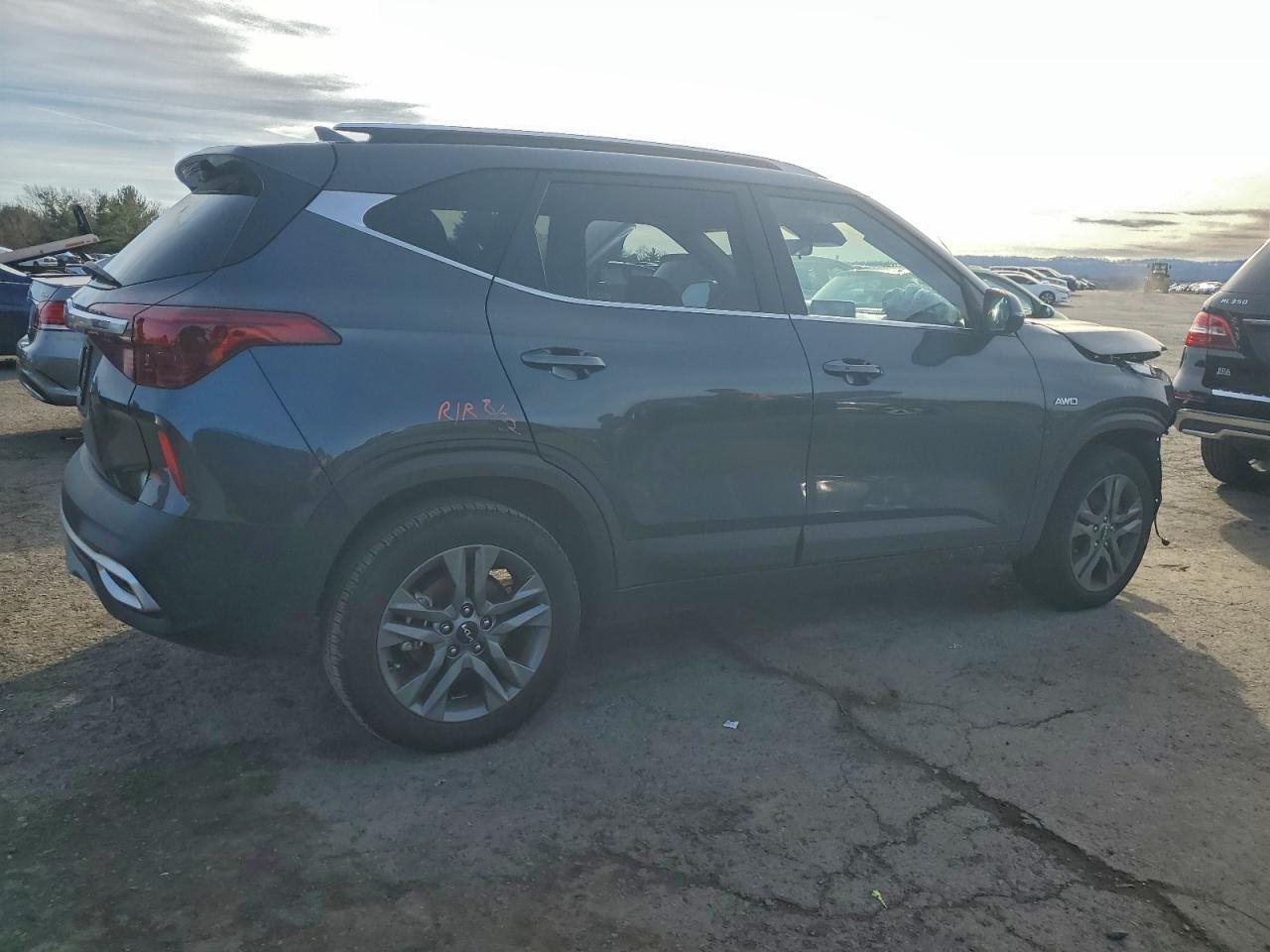 2023 KIA SELTOS