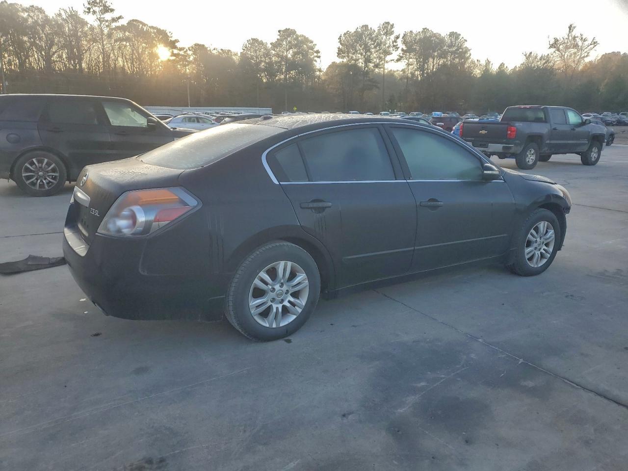 2010 NISSAN ALTIMA