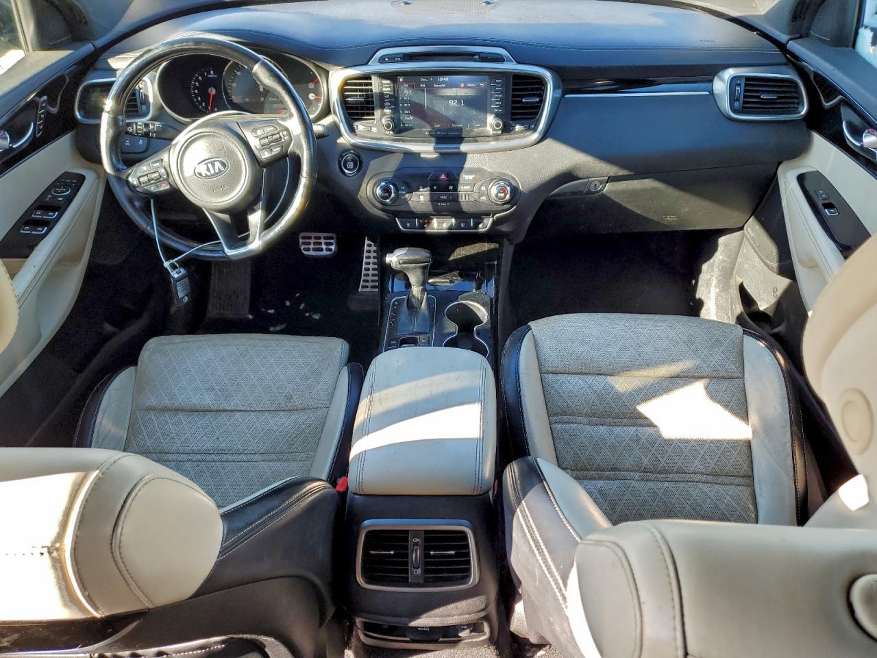 2016 KIA SORENTO