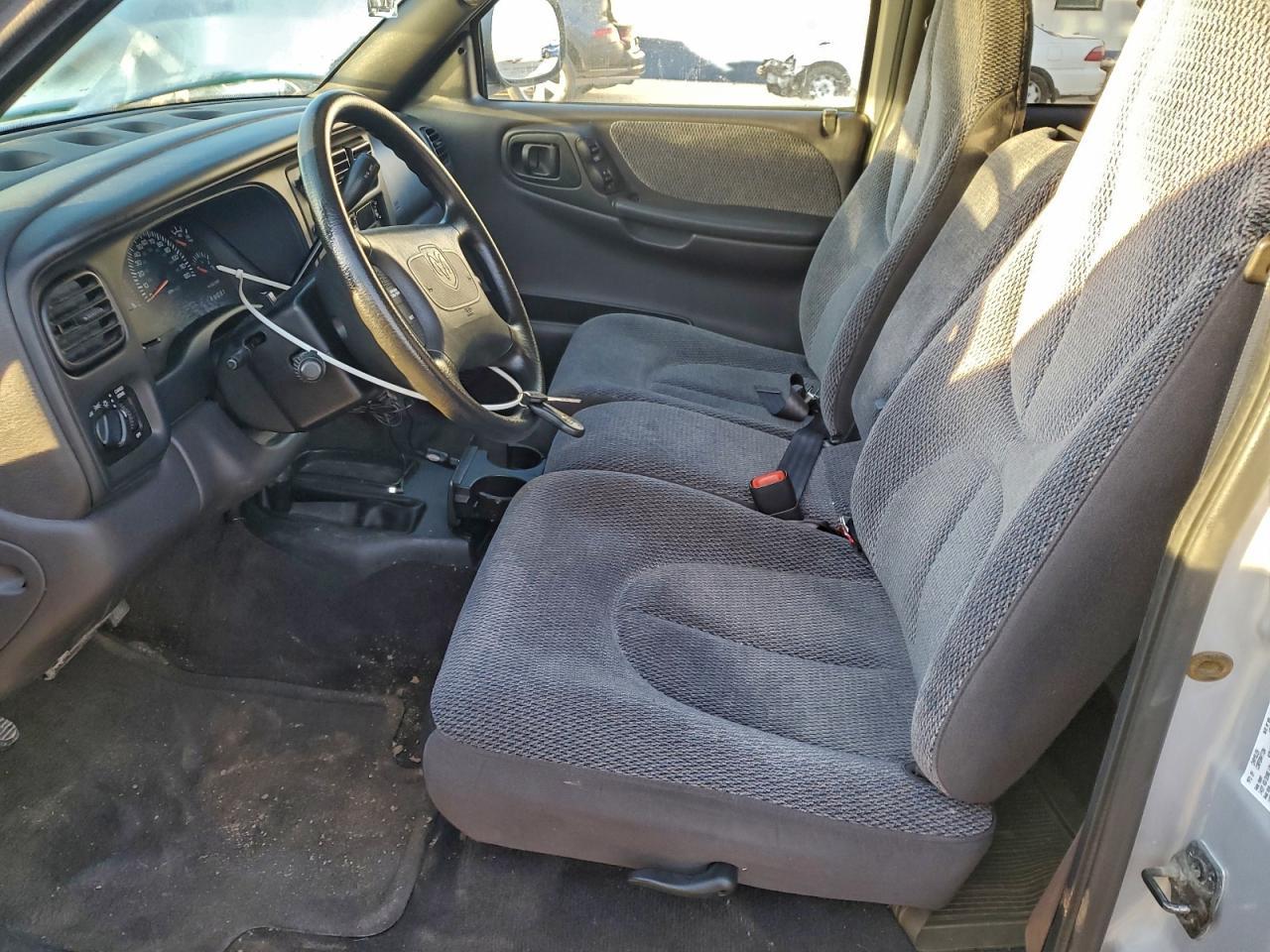 1999 DODGE Dakota