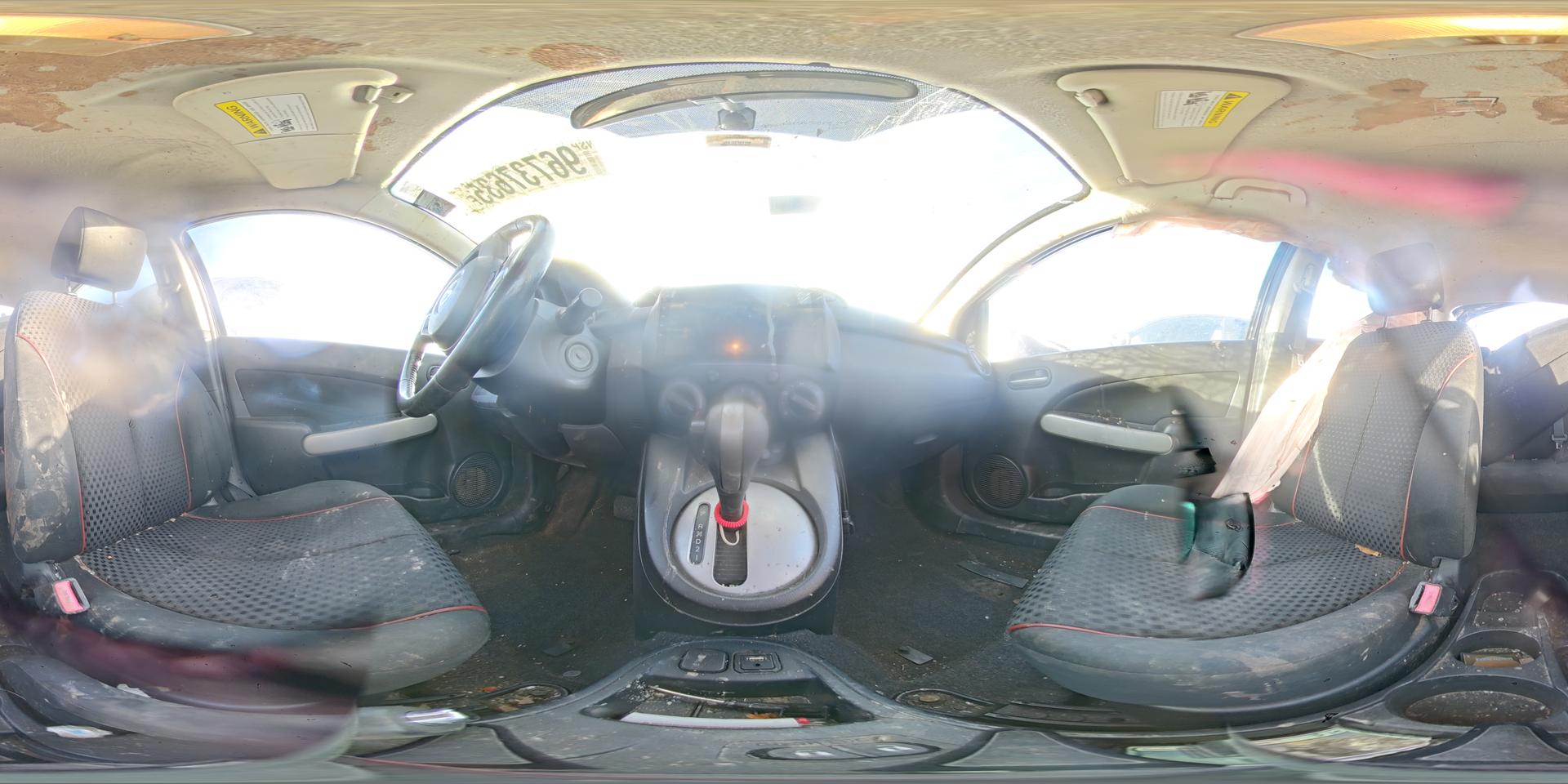 2013 MAZDA 2