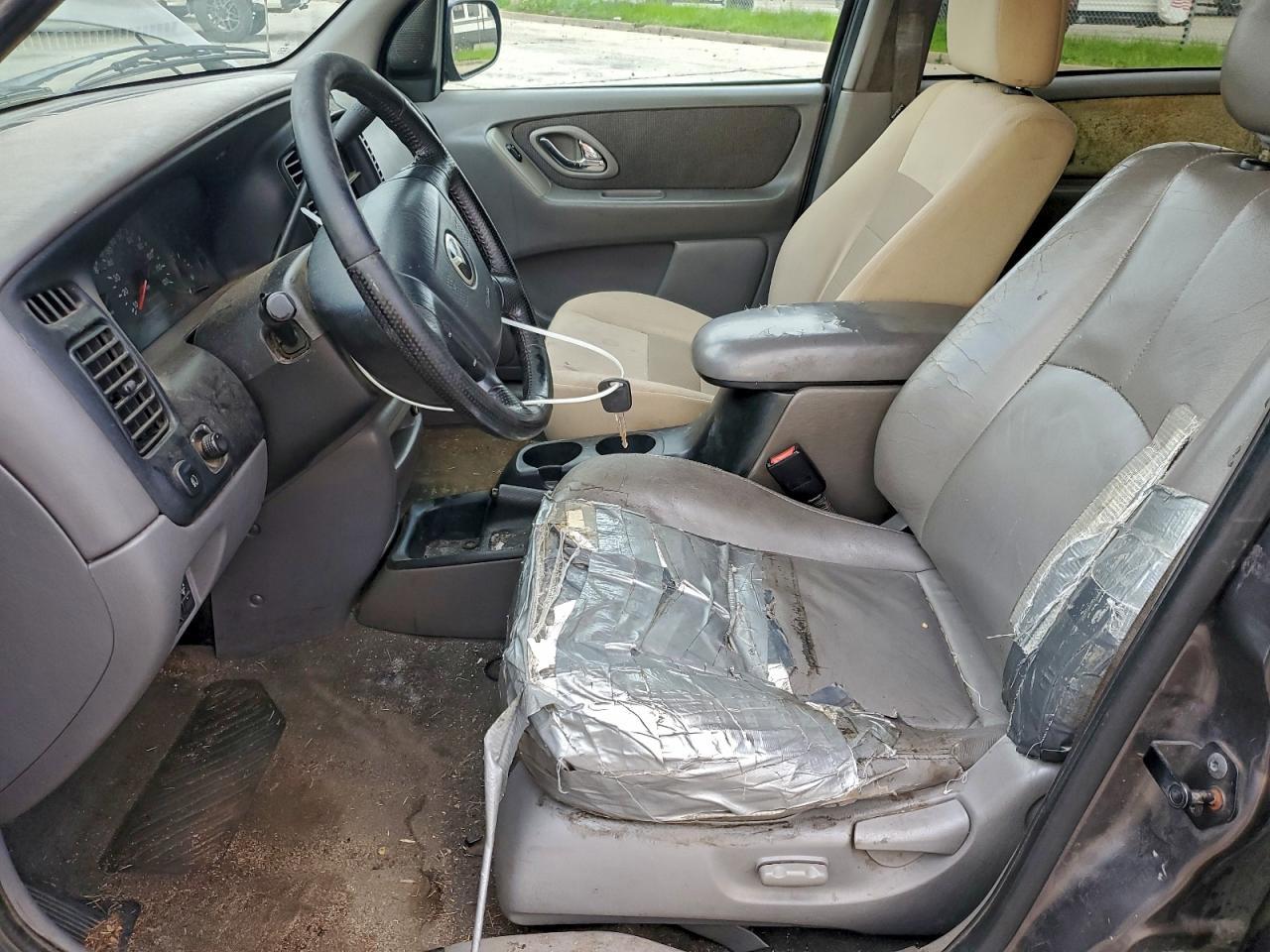 2002 MAZDA Tribute