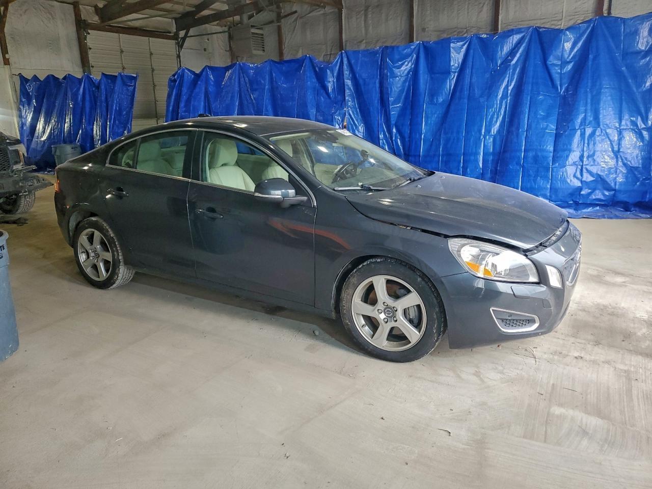 2012 VOLVO S60