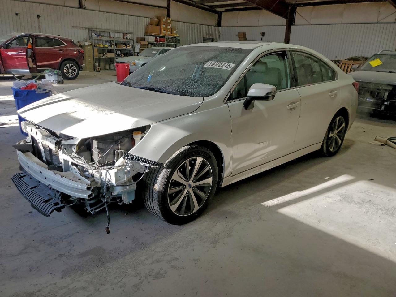 2017 SUBARU Legacy