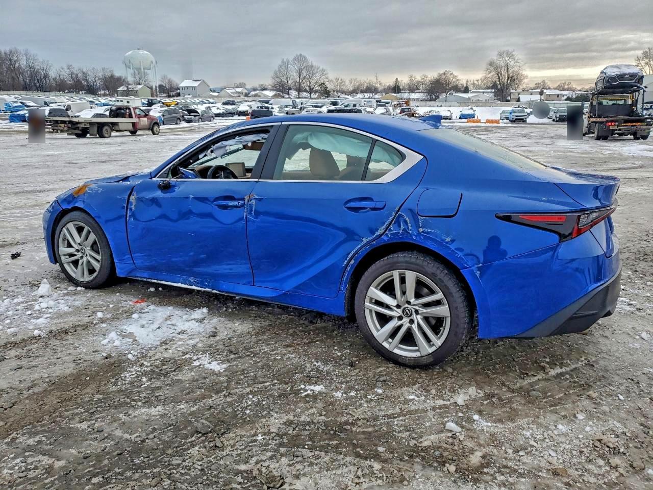 2021 LEXUS IS 300