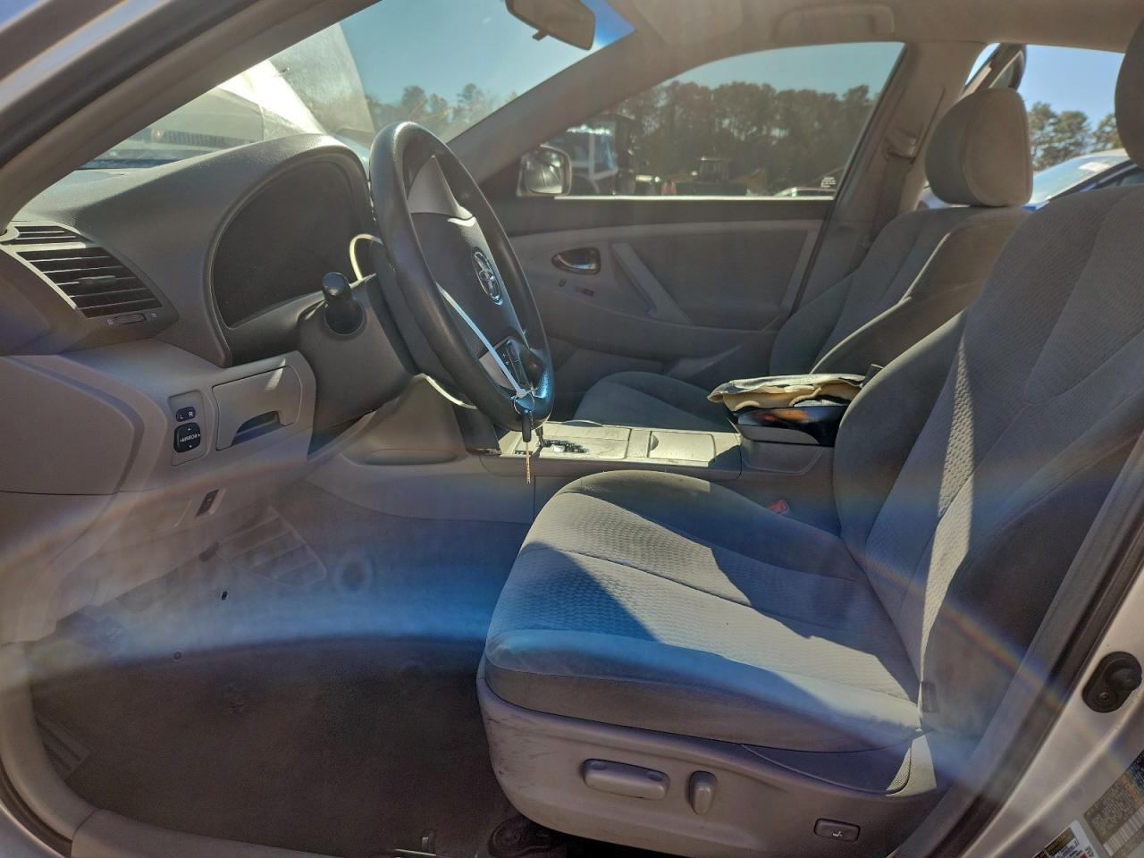 2011 TOYOTA CAMRY