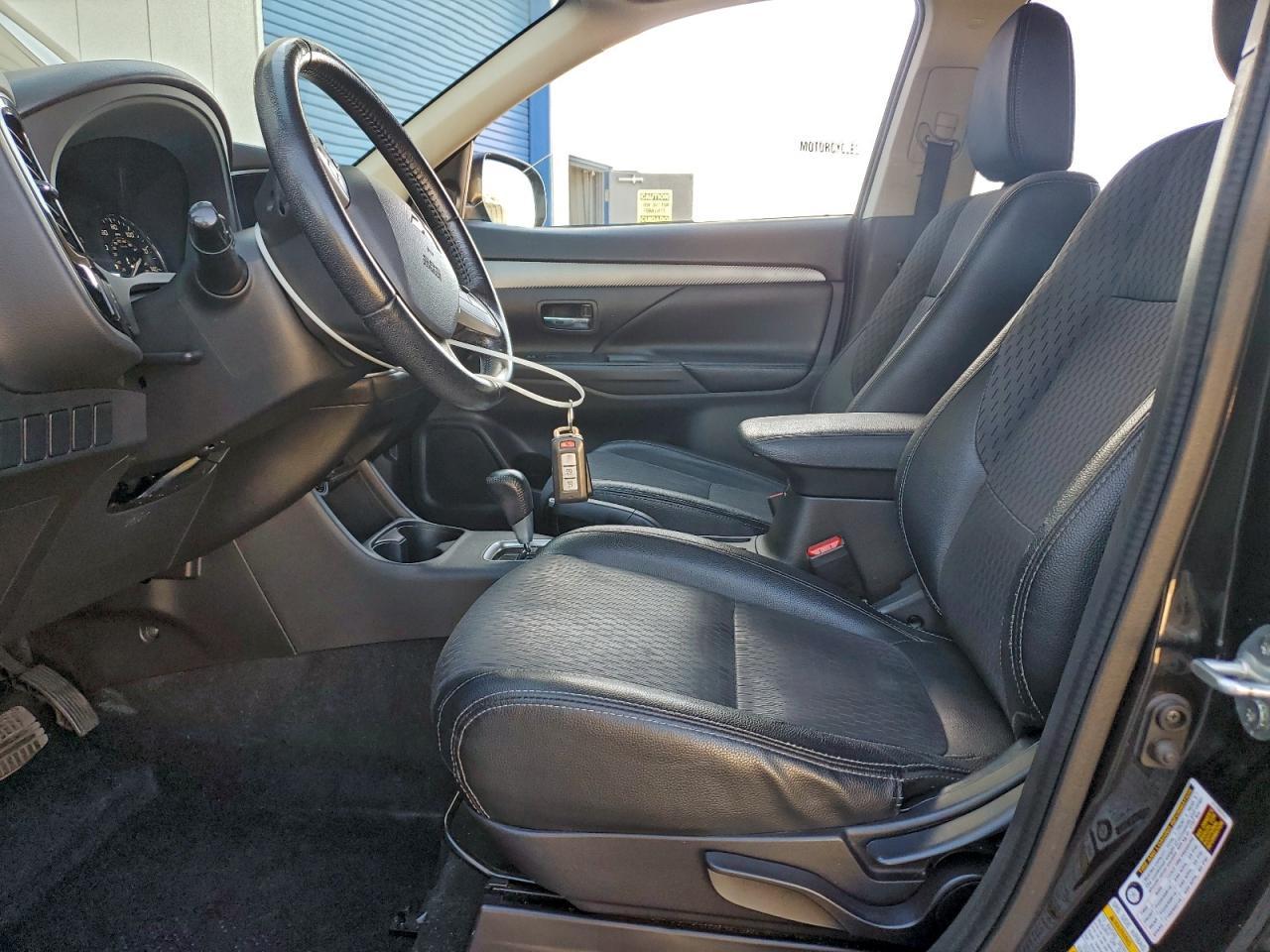 2015 MITSUBISHI outlander