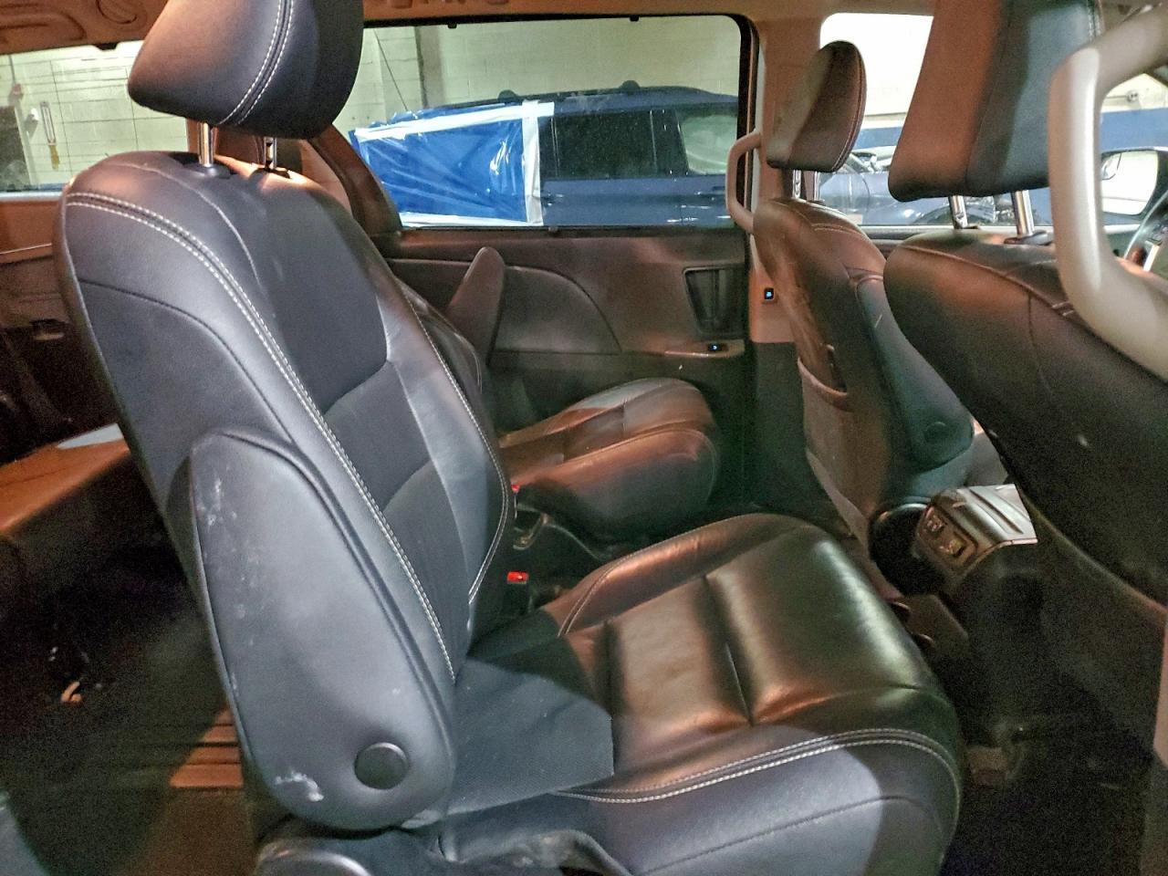 2018 TOYOTA SIENNA