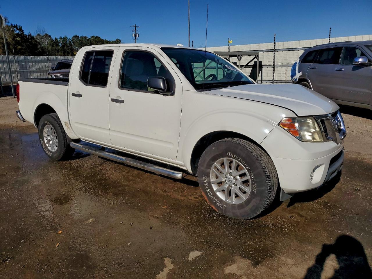 2016 NISSAN Frontier