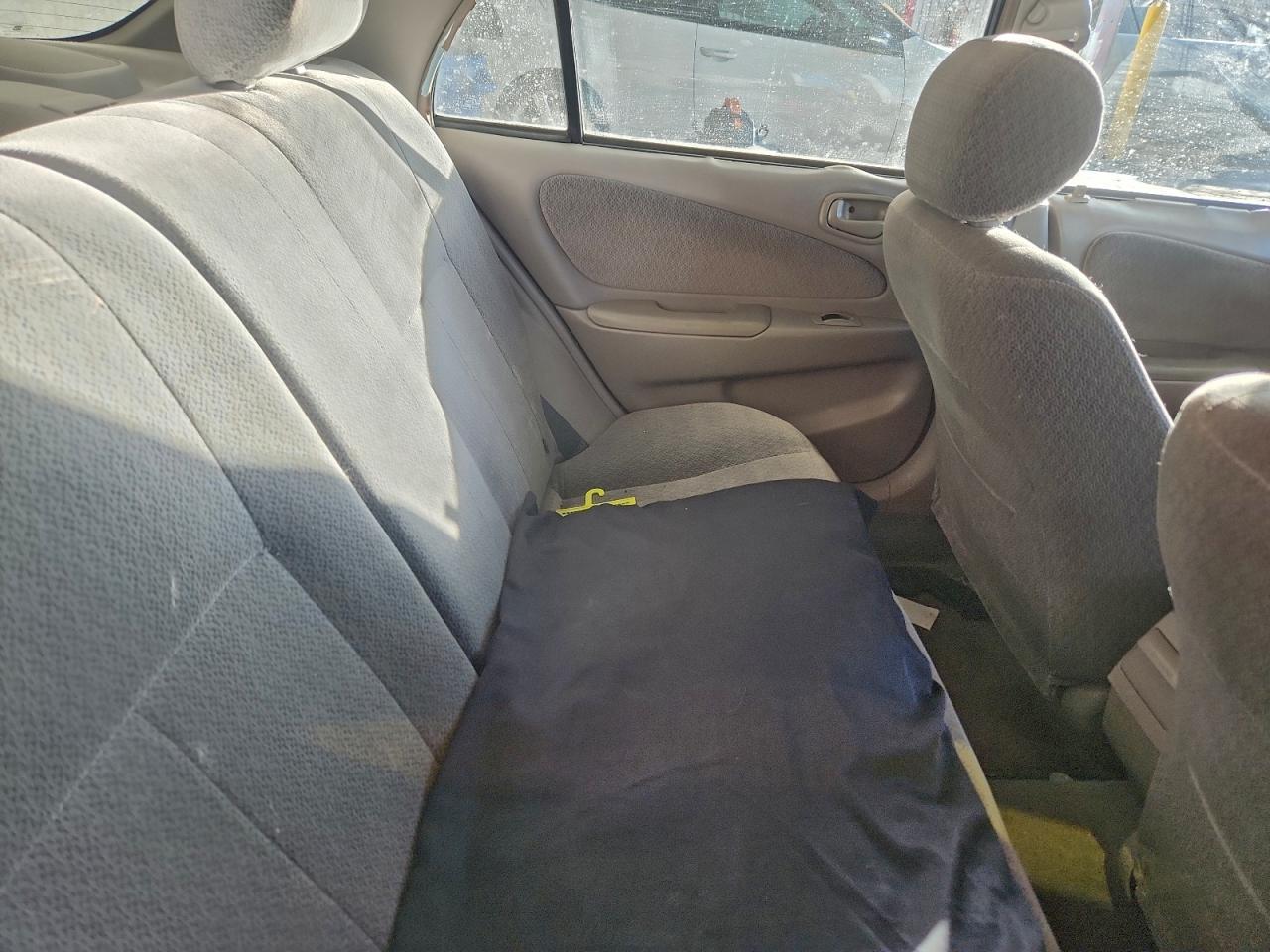 2002 TOYOTA COROLLA