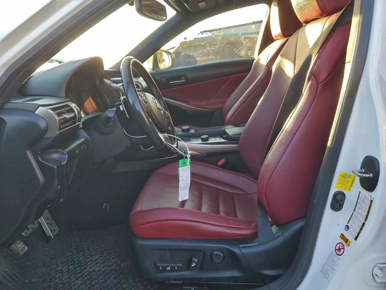 2016 LEXUS IS 200t