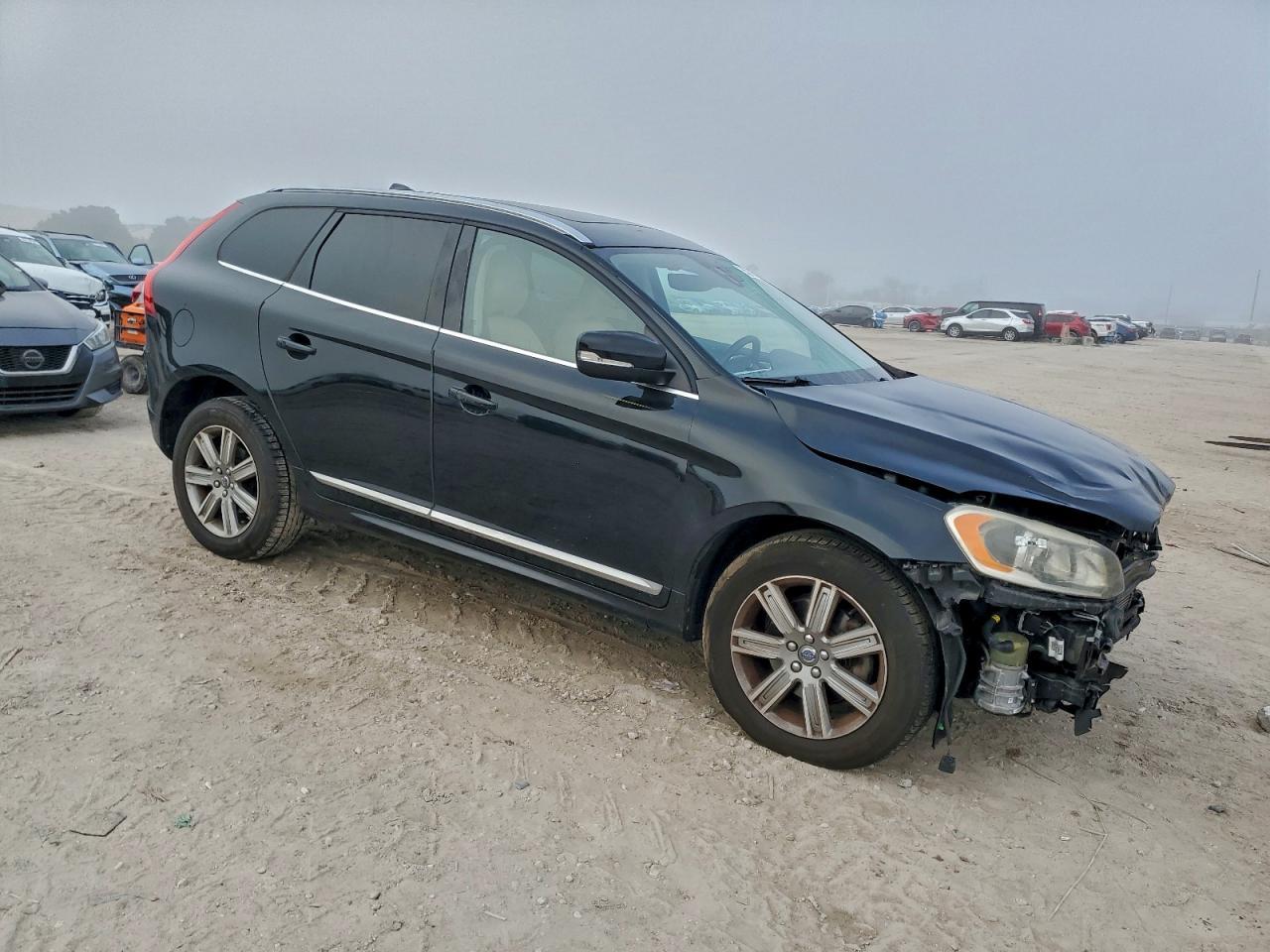 2016 VOLVO XC60