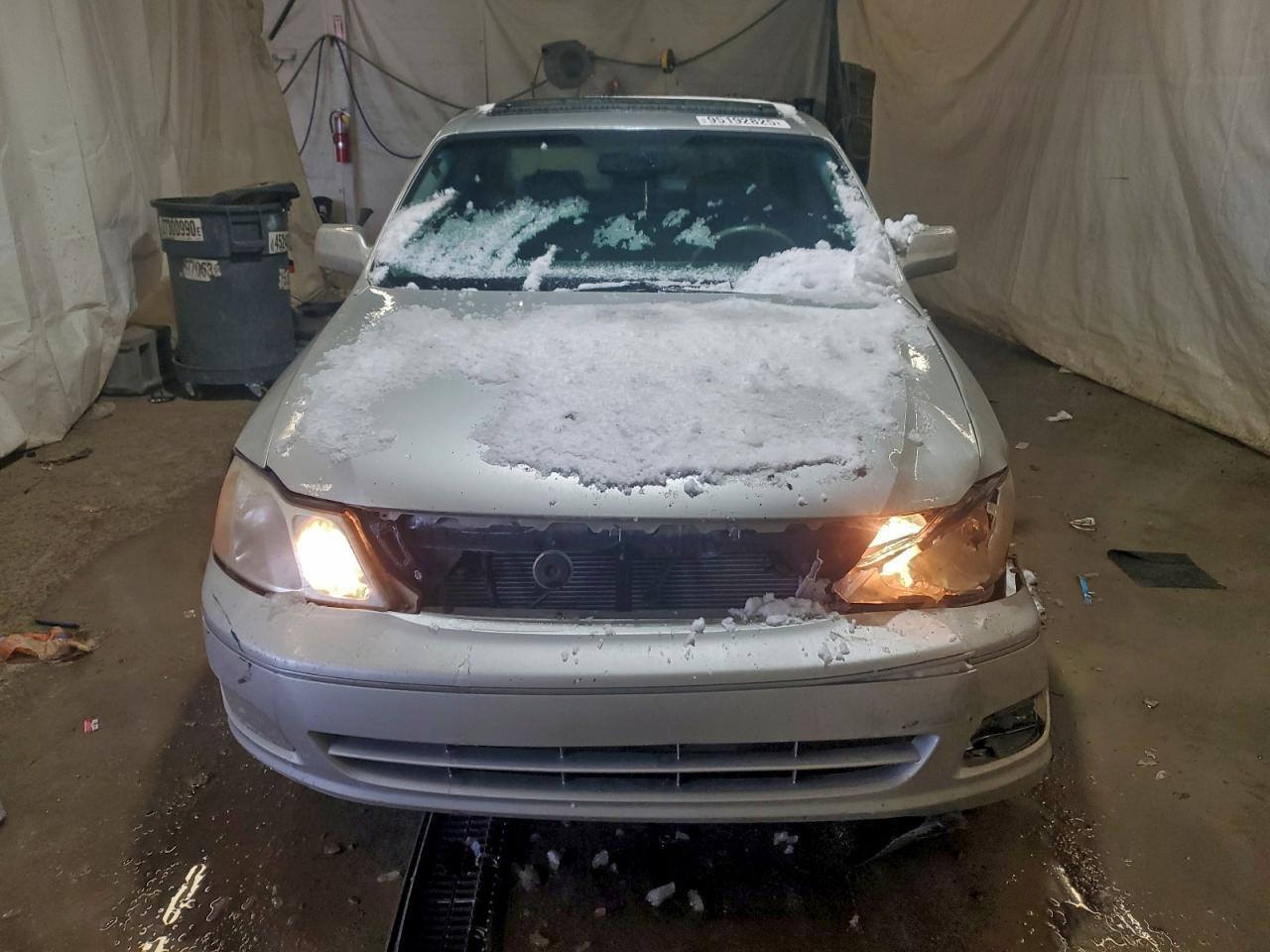 2001 TOYOTA Avalon
