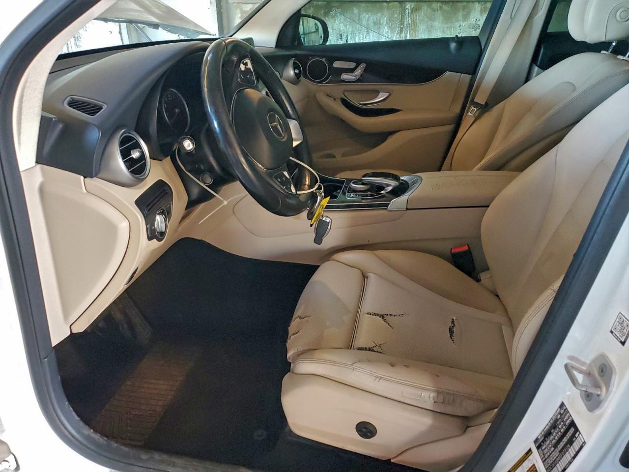 2016 MERCEDES-BENZ GLC-Class