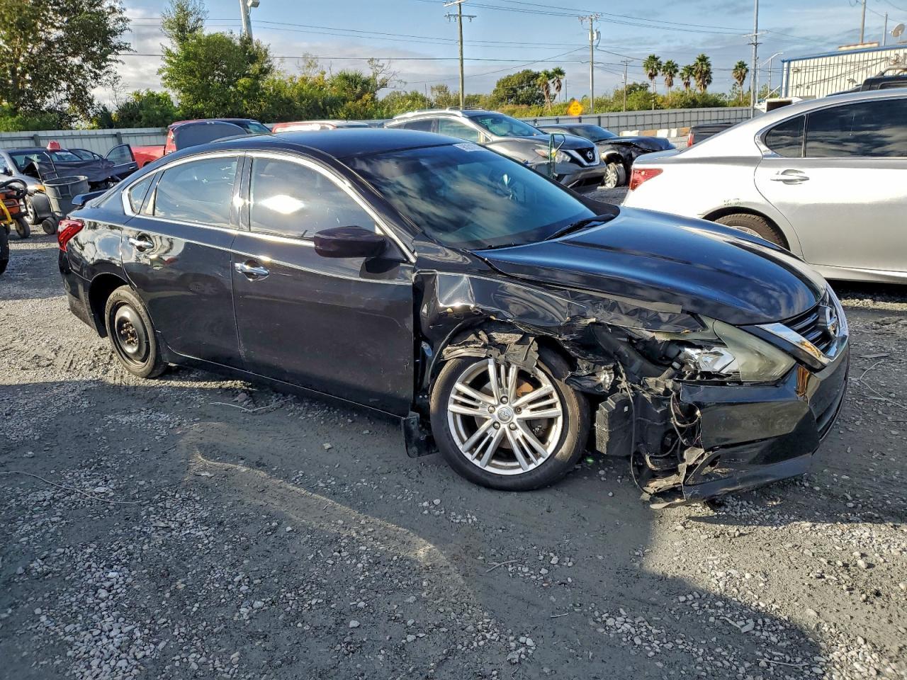 2017 NISSAN ALTIMA