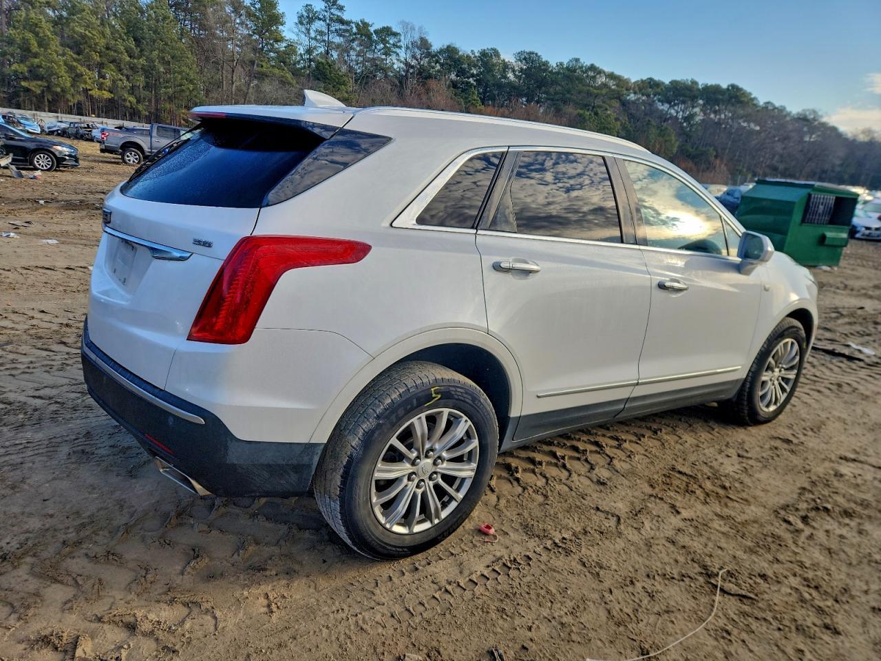 2017 CADILLAC XT5