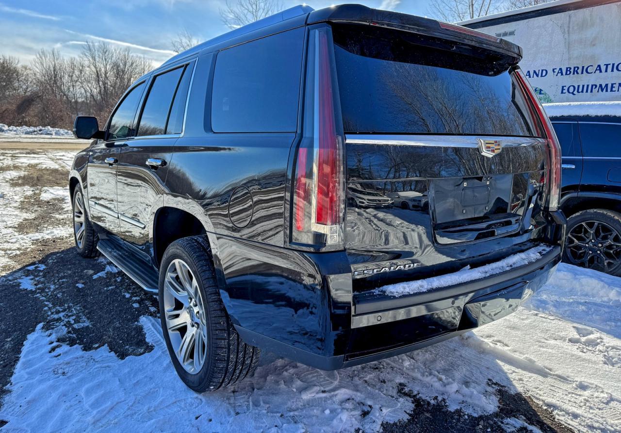 2018 CADILLAC ESCALADE