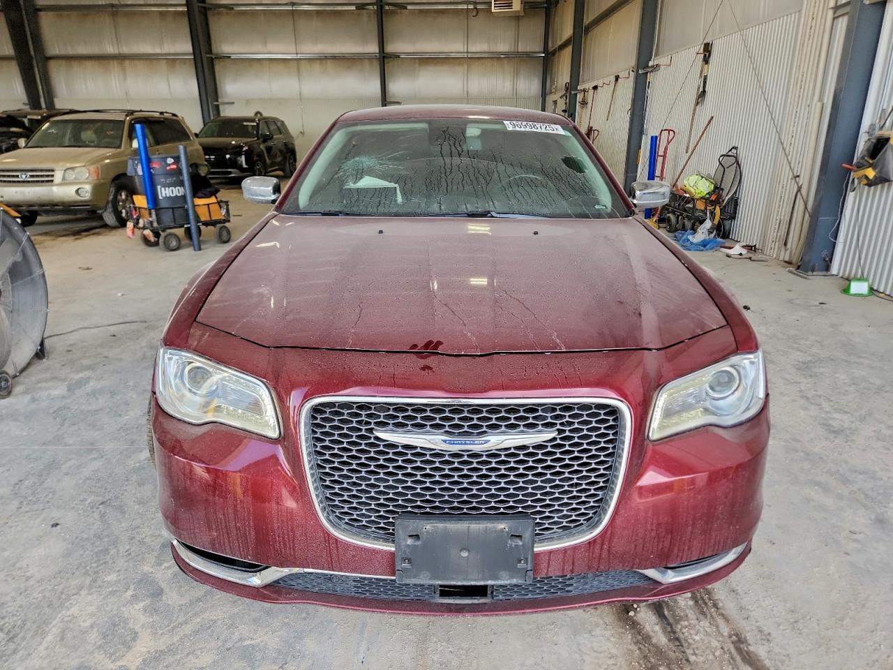 2019 CHRYSLER 300