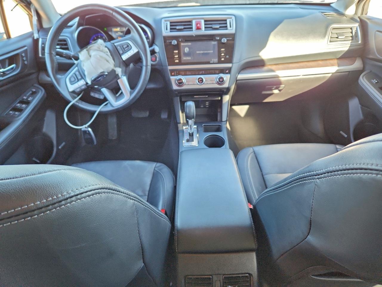 2017 SUBARU Outback