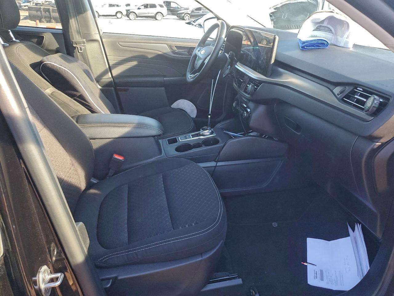 2024 FORD ESCAPE