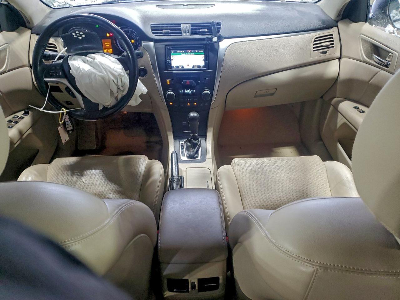 2013 SUZUKI Kizashi