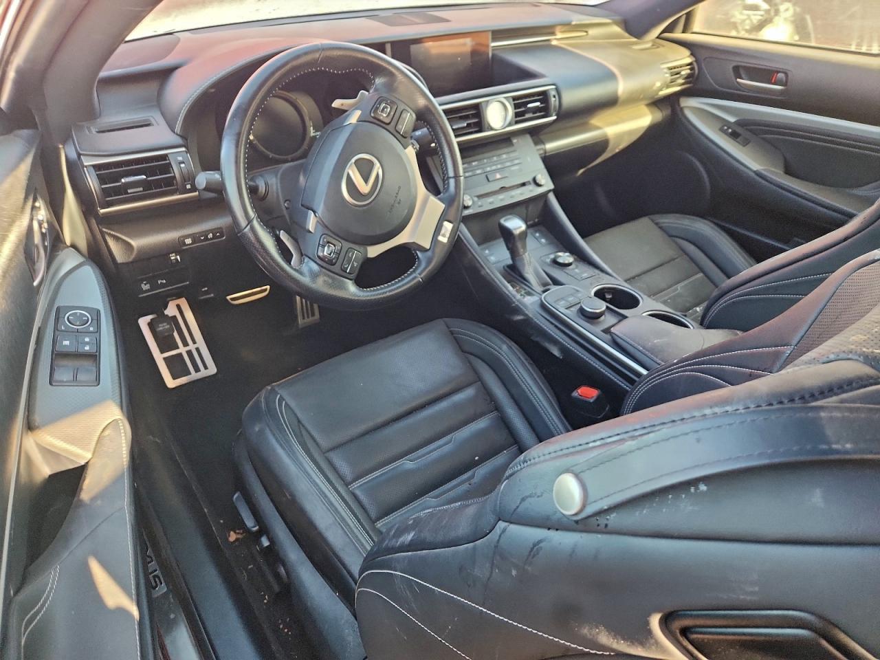 2017 LEXUS RC 200t