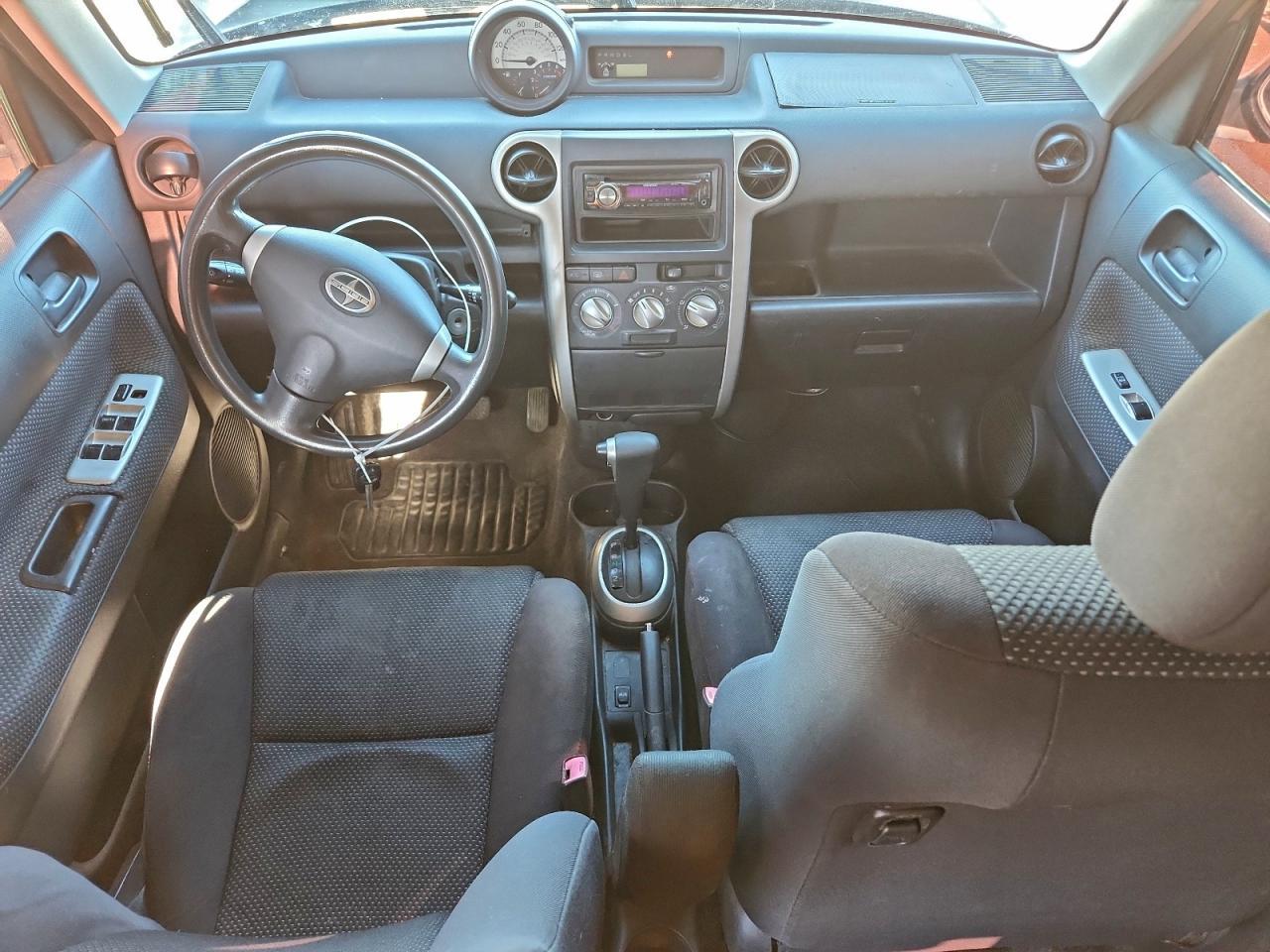 2006 TOYOTA SCION