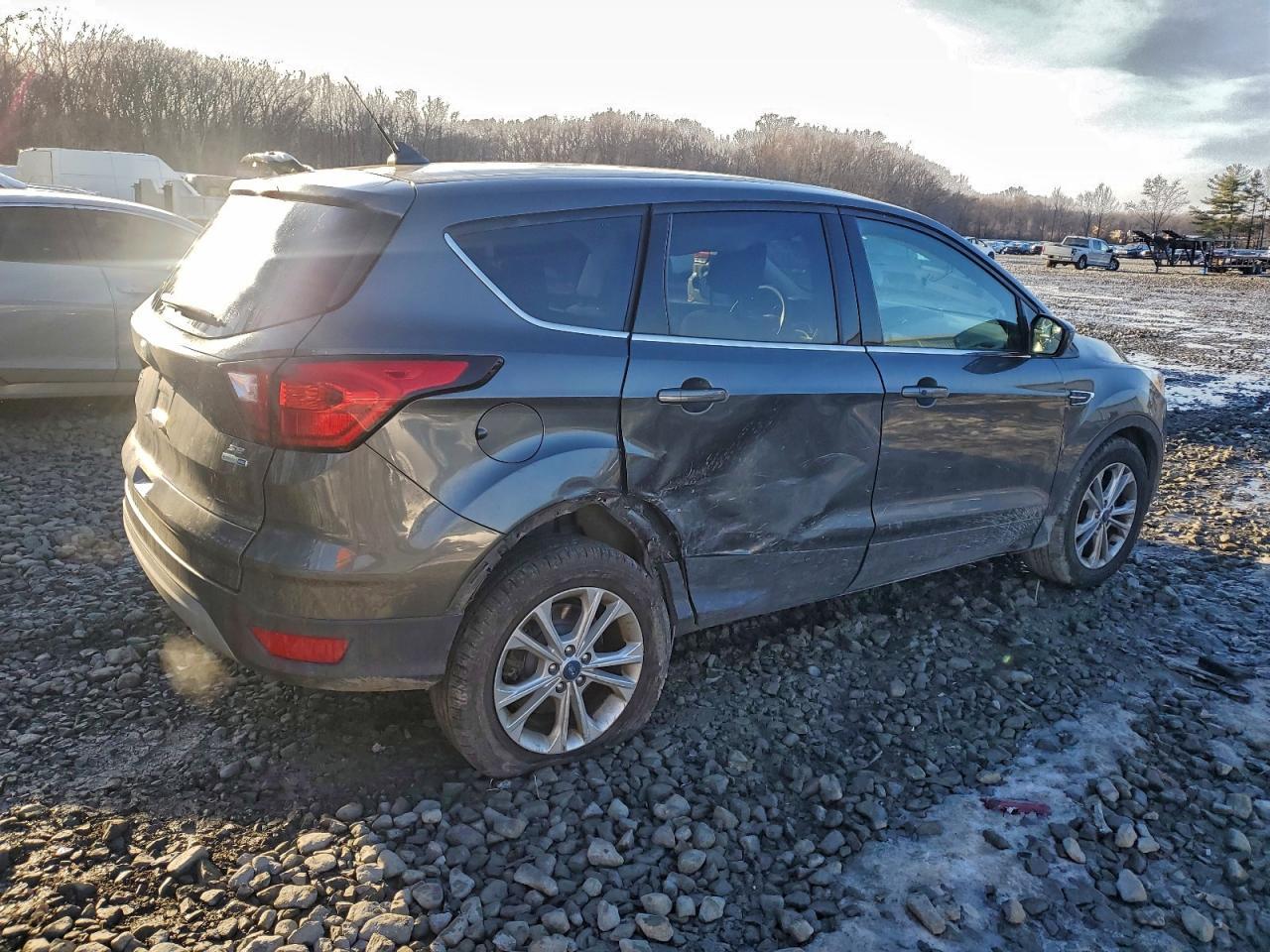 2019 FORD ESCAPE