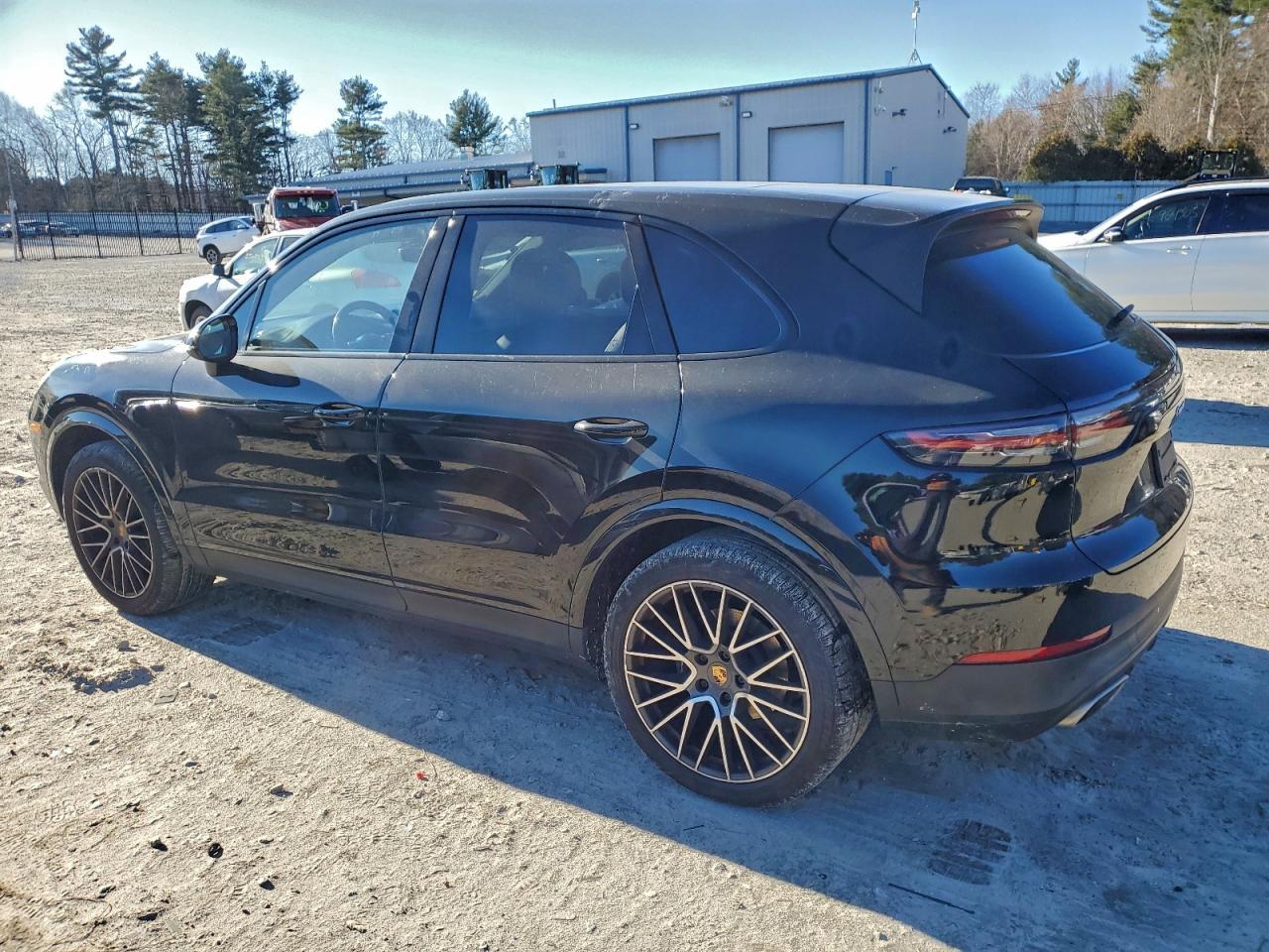 2021 PORSCHE CAYENNE