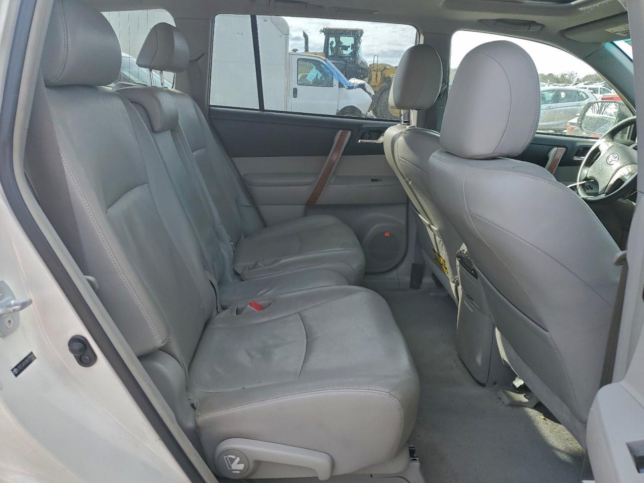 2008 TOYOTA HIGHLANDER