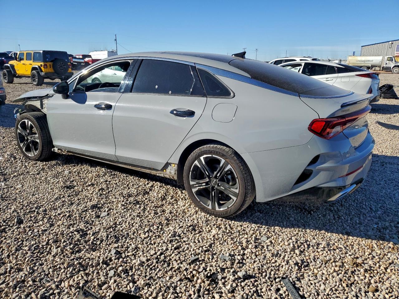 2023 KIA K5