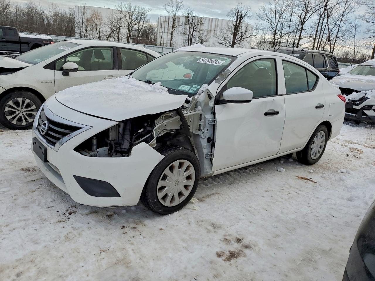 2017 NISSAN VERSA