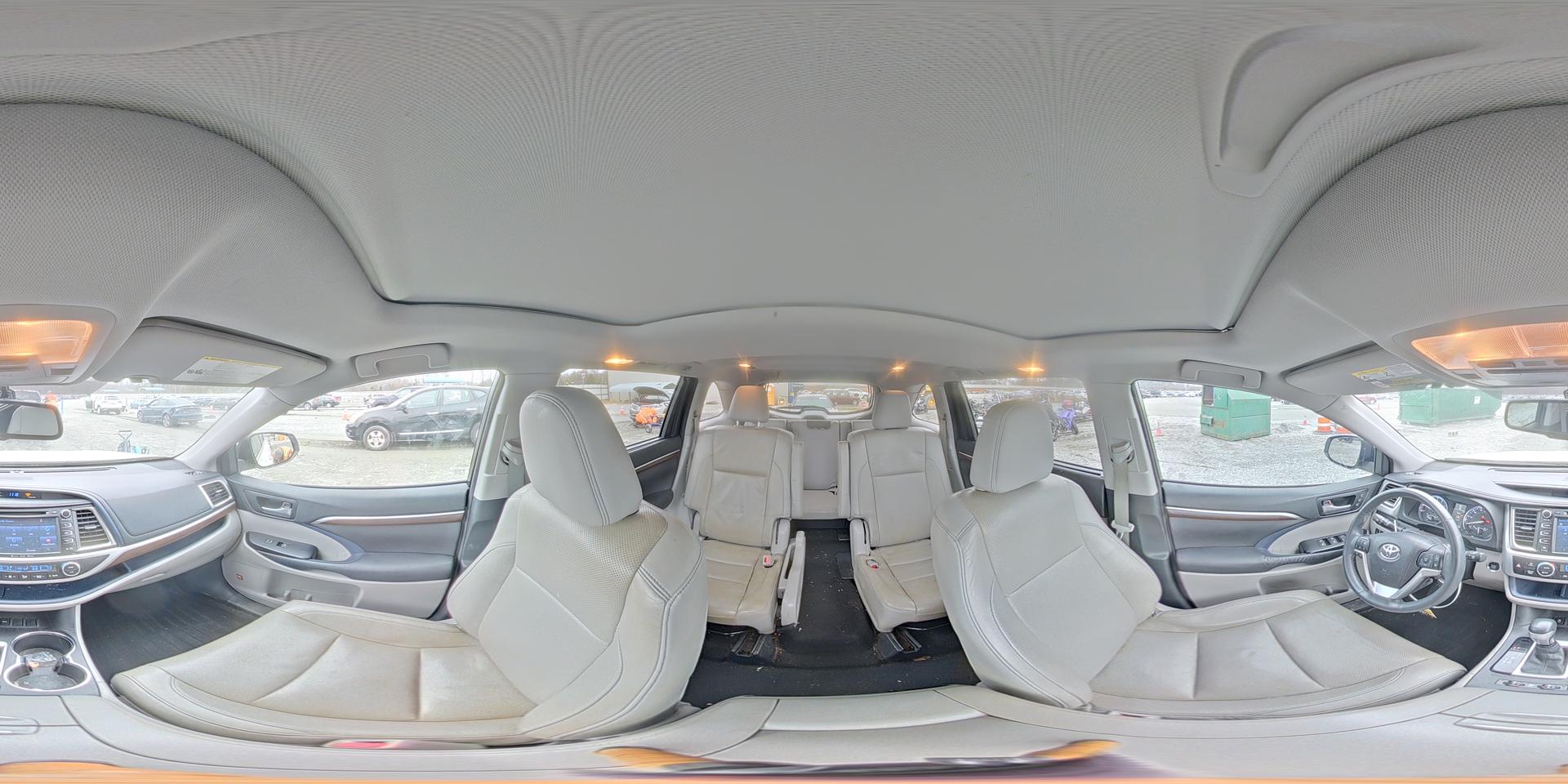 2016 TOYOTA HIGHLANDER
